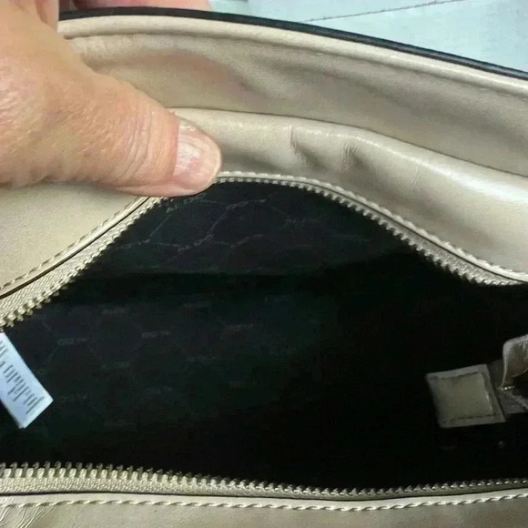 Also Spring Floral Purse with detachable coin bag - Picture 11 of 12